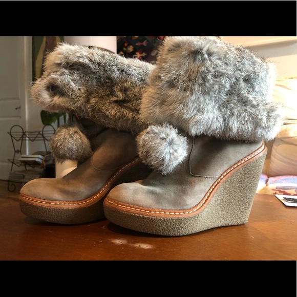 ash fur boots